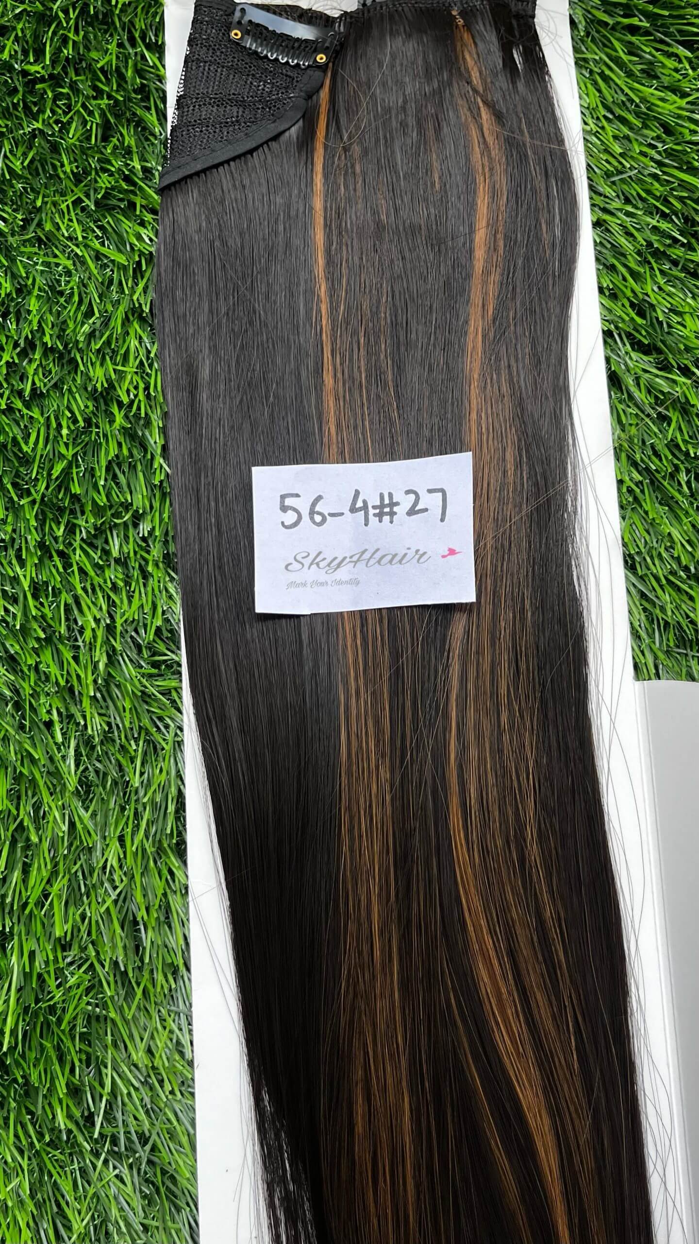 5 Clips based Straight 26 Inch Brown with Golden Highlights Matte Finish Hair Extensions 200 grams
